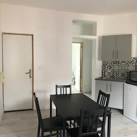 2, 1er Etage A 700 M De La Apartment